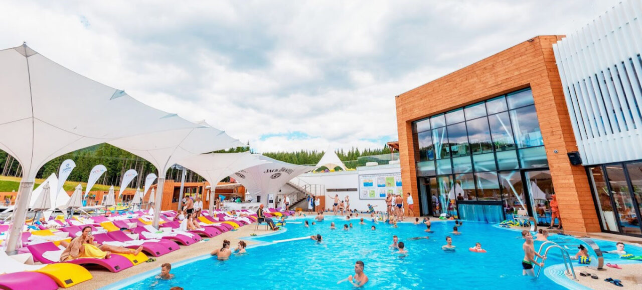 Екскурсія із Ясіня в Буковель